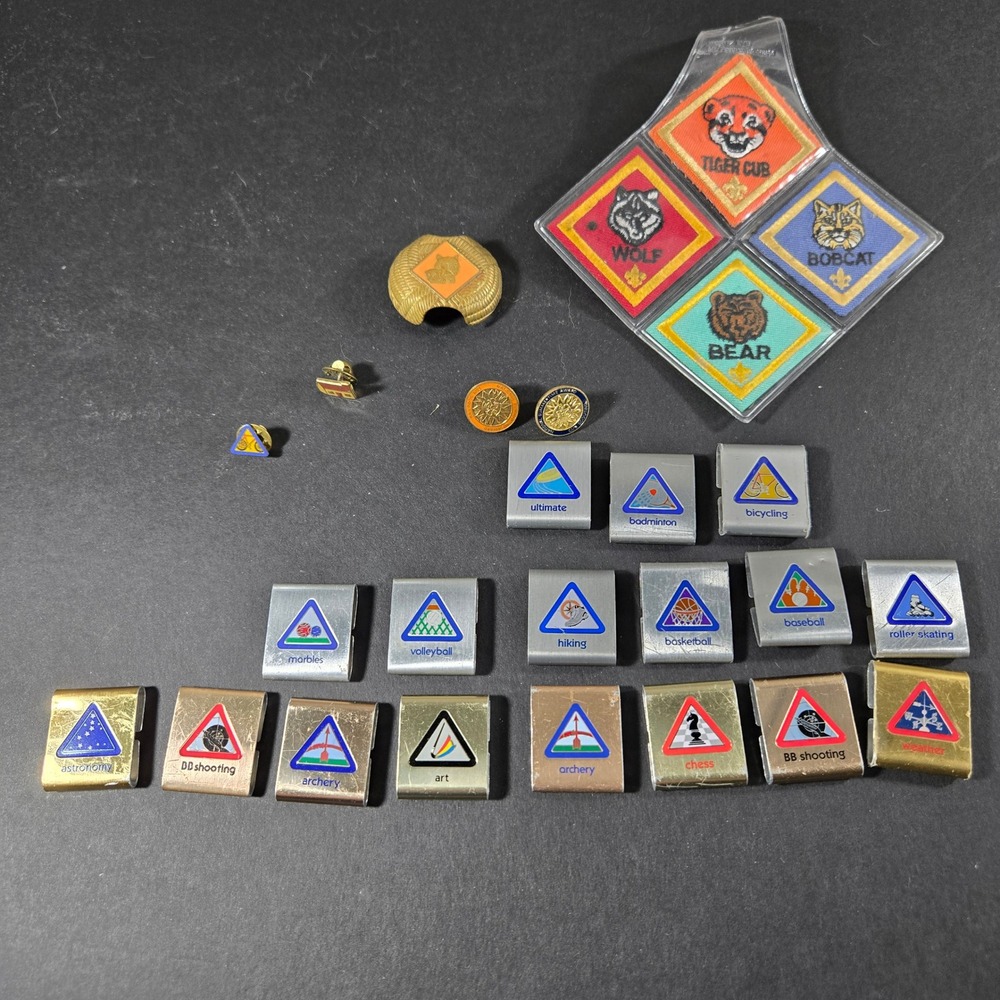 BSA Cub Scout Belt Loops Patches Pins Neckerchief Slide Lot‎ Multicolor Kids OS